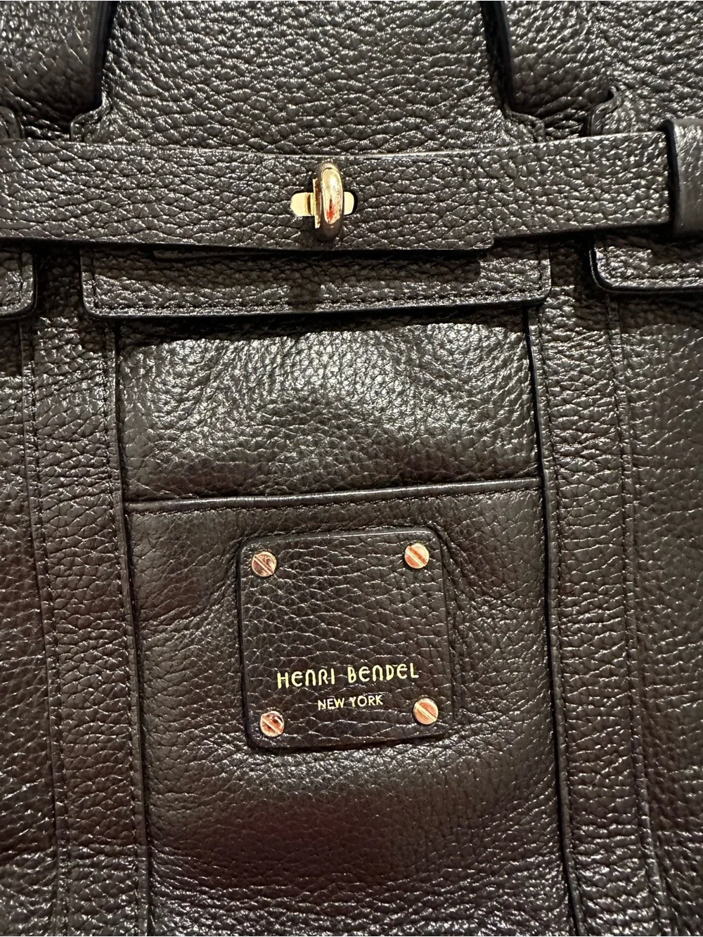 henri bendel top hardware